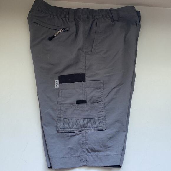 NWOT Magellan Outdoors Boys Shorts Fish Gear Water repellent size Large Gray - Picture 5 of 7